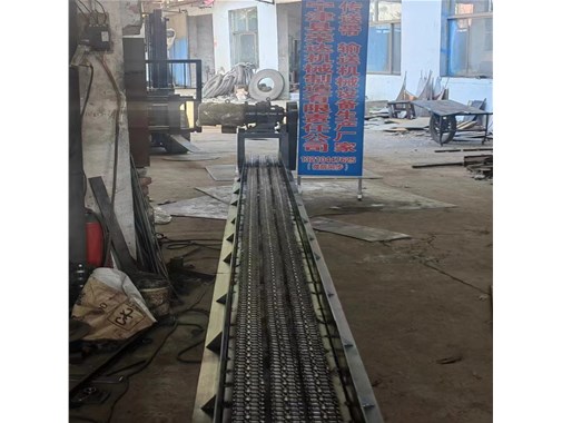 给辽宁锦州北方铁道机车车辆配件制造有限公司做的传送带输送机完工发货